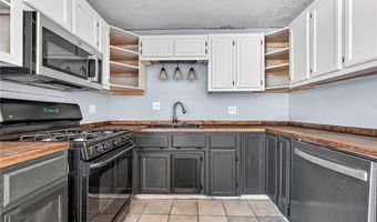 904 22nd St, Barling, AR 72923