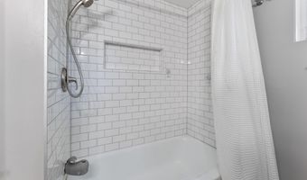 110 Pennsylvania Ave, Absecon, NJ 08201
