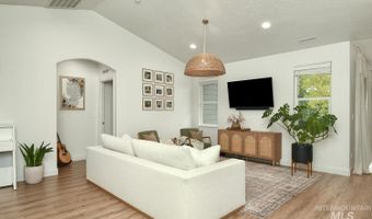 2125 Moon Shadow Dr, Caldwell, ID 83607