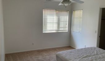 11562 Oak St, Apple Valley, CA 92308