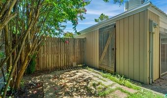 924 Manor Mall, Ardmore, OK 73401