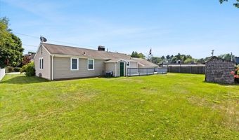 16 Kingsford Ave, East Providence, RI 02915