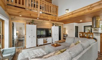 194 Hurricane Rd, Belmont, NH 03220