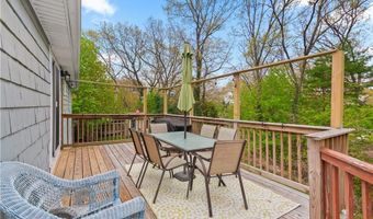 6 Linda Ct, Coventry, RI 02816