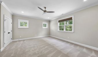 3138 Curling Creek Dr, Apex, NC 27502
