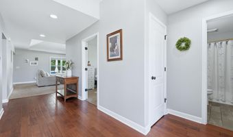 3335 Kellygreen Dr, Angola, IN 46703