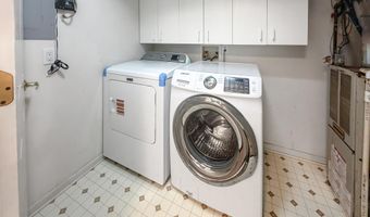 2820 Barclay Way, Ann Arbor, MI 48105