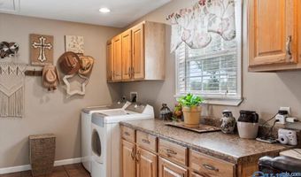 1952 Nixon Chapel Rd, Albertville, AL 35950