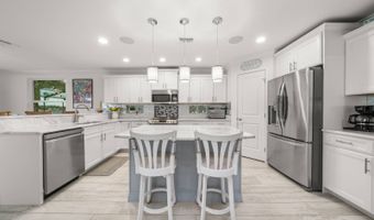 1560 N Oak Park Ave, Avon Park, FL 33825