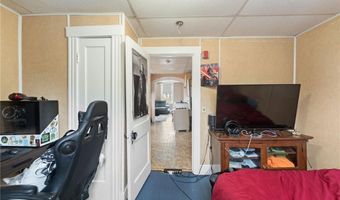 13 Main St, Lincoln, RI 02838