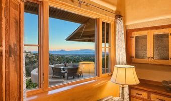 30 Camino Sanador, Santa Fe, NM 87505