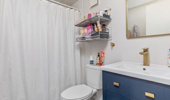 475 KING St 13A, Basye, VA 22810