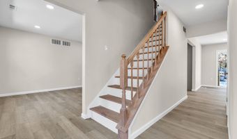 5 Buxton Ct, Barnegat, NJ 08005