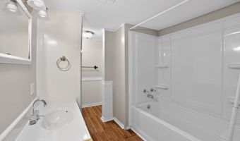 204 Dewitt St, Alba, TX 75410