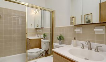 7413 REBECCA Dr, Alexandria, VA 22307