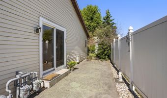 2407 S SCHAEFER St, Appleton, WI 54915