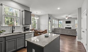 709 Foggy Crossing Ct, Aberdeen, NC 28315