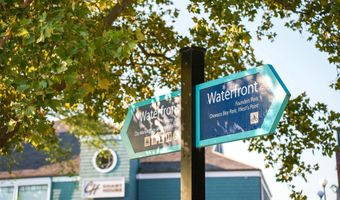 601 WILKES St 301, Alexandria, VA 22314