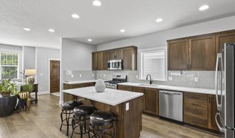 16849 SW FRIENDLY Ln, Beaverton, OR 97007