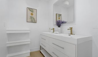 6321 BALBOA Ln, Apollo Beach, FL 33572