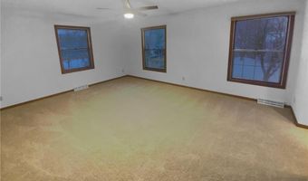 8906 138th Street Ct, Apple Valley, MN 55124