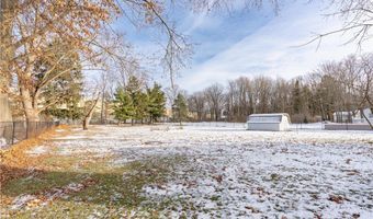 2025 S Plaza Dr, Akron, OH 44319