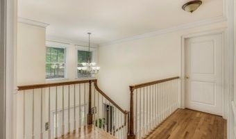 221 Sussex Ave, Andover, NJ 07860