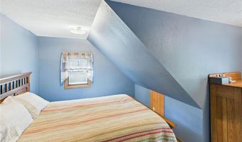 16714 Queens Rd, Avon, MN 56310
