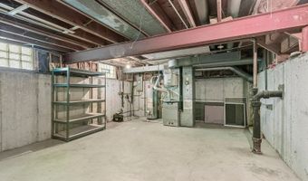 3051 N Huntington Dr, Arlington Heights, IL 60004