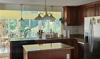 1 Brookdale Dr, Hopkinton, RI 02804