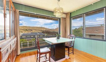 4692 Likini St, Honolulu, HI 96818