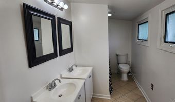 810 Division, Adrian, MI 49221