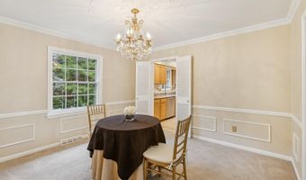 4893 35TH Rd N, Arlington, VA 22207