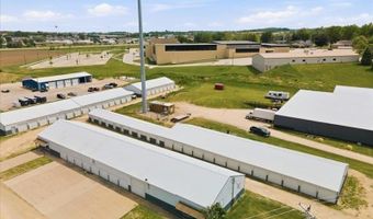301 Old Dubuque Rd, Anamosa, IA 52205