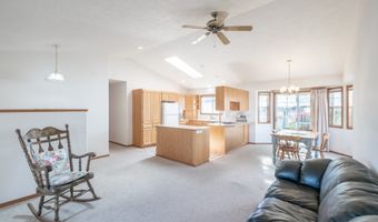 980 CLEVELAND St, Aumsville, OR 97325