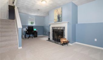 16 Walker Ln, Coventry, RI 02916