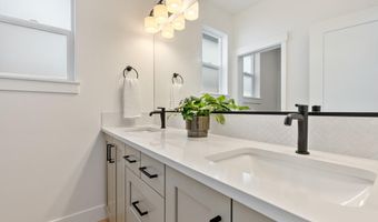 60850 SE Barstow Pl, Bend, OR 97702