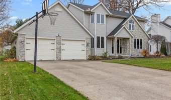 886 W Martin Ave, Amherst, OH 44001