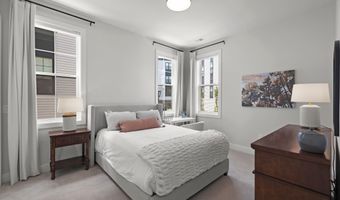 43442 CROSON Ln 100, Ashburn, VA 20148