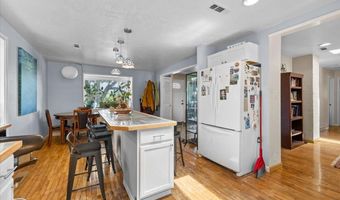 376 Crowson Rd, Ashland, OR 97520