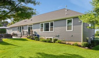 5220 Canyon River Dr NE, Ada, MI 49301