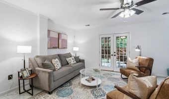 5914 LANGTON Dr, Alexandria, VA 22310