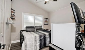 3358 Lake Circle Dr, Fallbrook, CA 92028