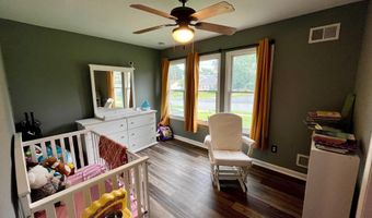 87 VILLAGE Dr, Barnegat, NJ 08005