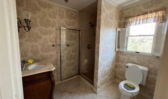 94 Carman Pl, Amityville, NY 11701