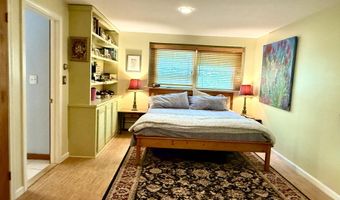 204 Meetinghouse Ln, Brattleboro, VT 05301