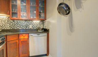 3000 SPOUT RUN Pkwy C603, Arlington, VA 22201