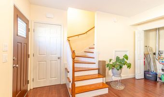 81 Floral St, Bath, ME 04530