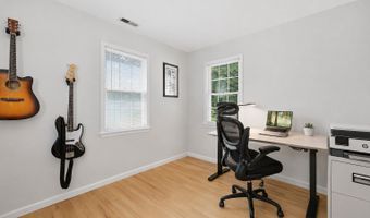 28 Wintergreen Hill Rd, Danbury, CT 06811
