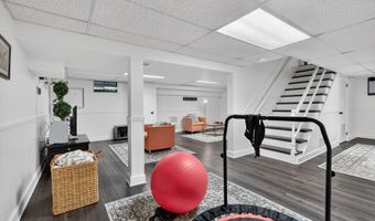 21 Greybirch Rd, Andover, MA 01810